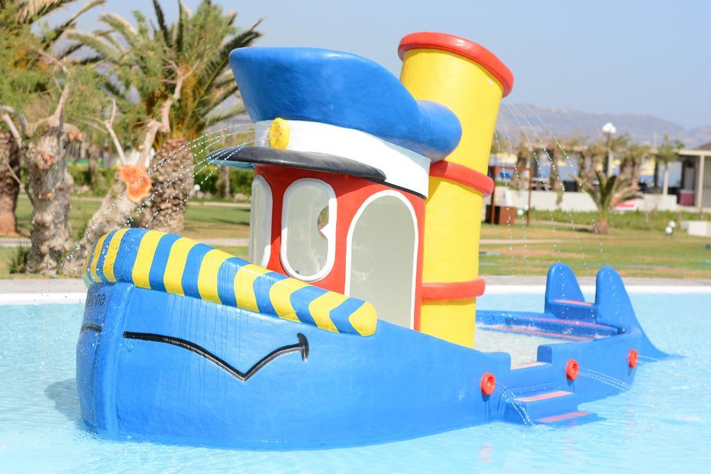 Santa Marina Beach Gazi Luaran gambar