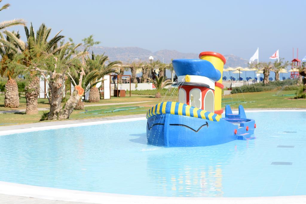 Santa Marina Beach Gazi Luaran gambar