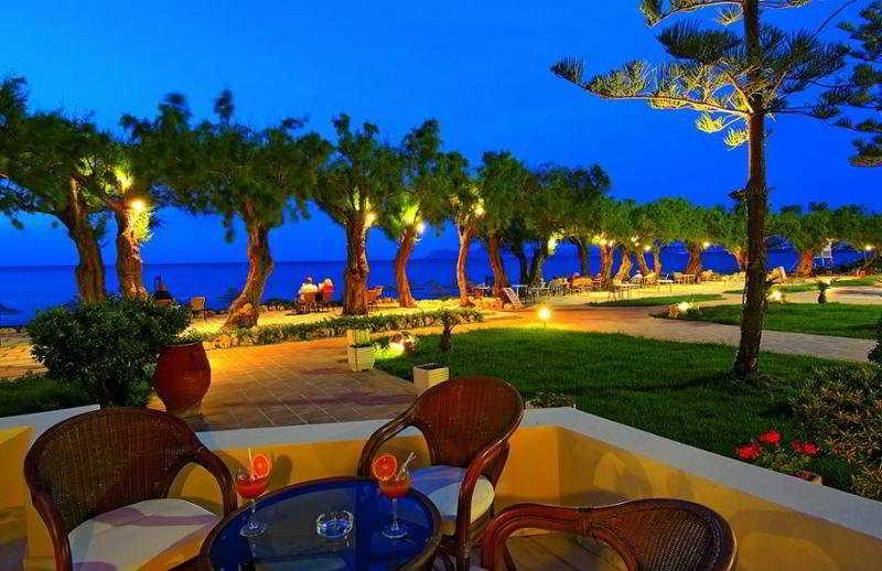 Santa Marina Beach Gazi Luaran gambar